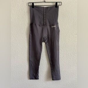 Bodynv Waist Trainer Booty Lift Crop Leggings Size Small EUC